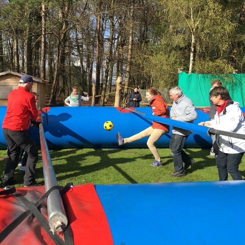 Alternative view of Menschenkicker - Das Tunier