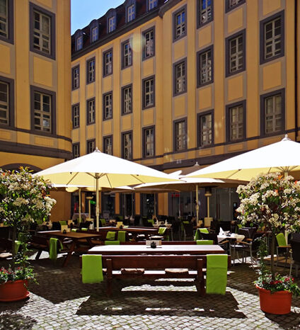 02 Freisitz im Barthels Hof